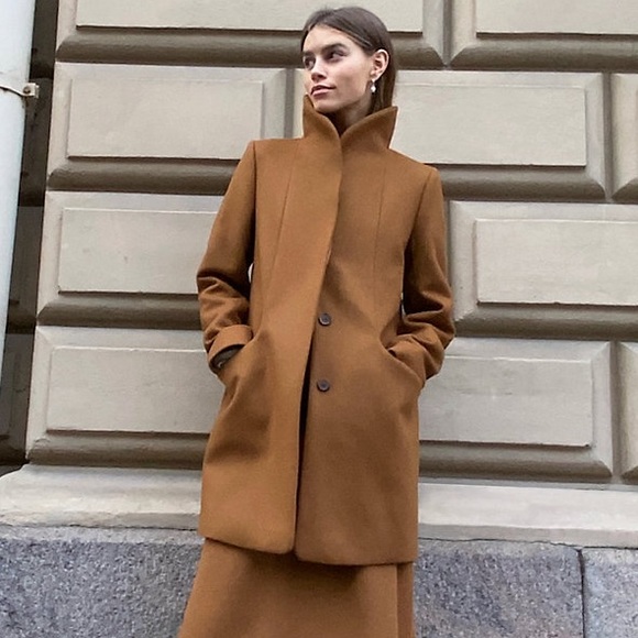 Aritzia Jackets & Blazers - Aritzia Wilfred The Cocoon Coat